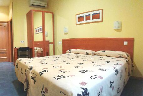Hostal Los Claveles Torrejón de Ardoz Pokój zdjęcie